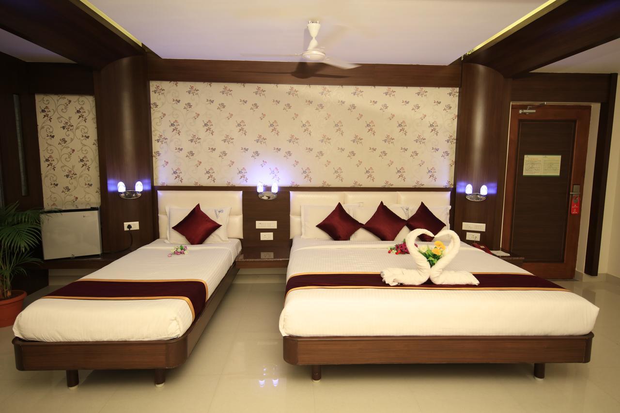 Kr Residency Hotel Kānādukāttān Kamer foto