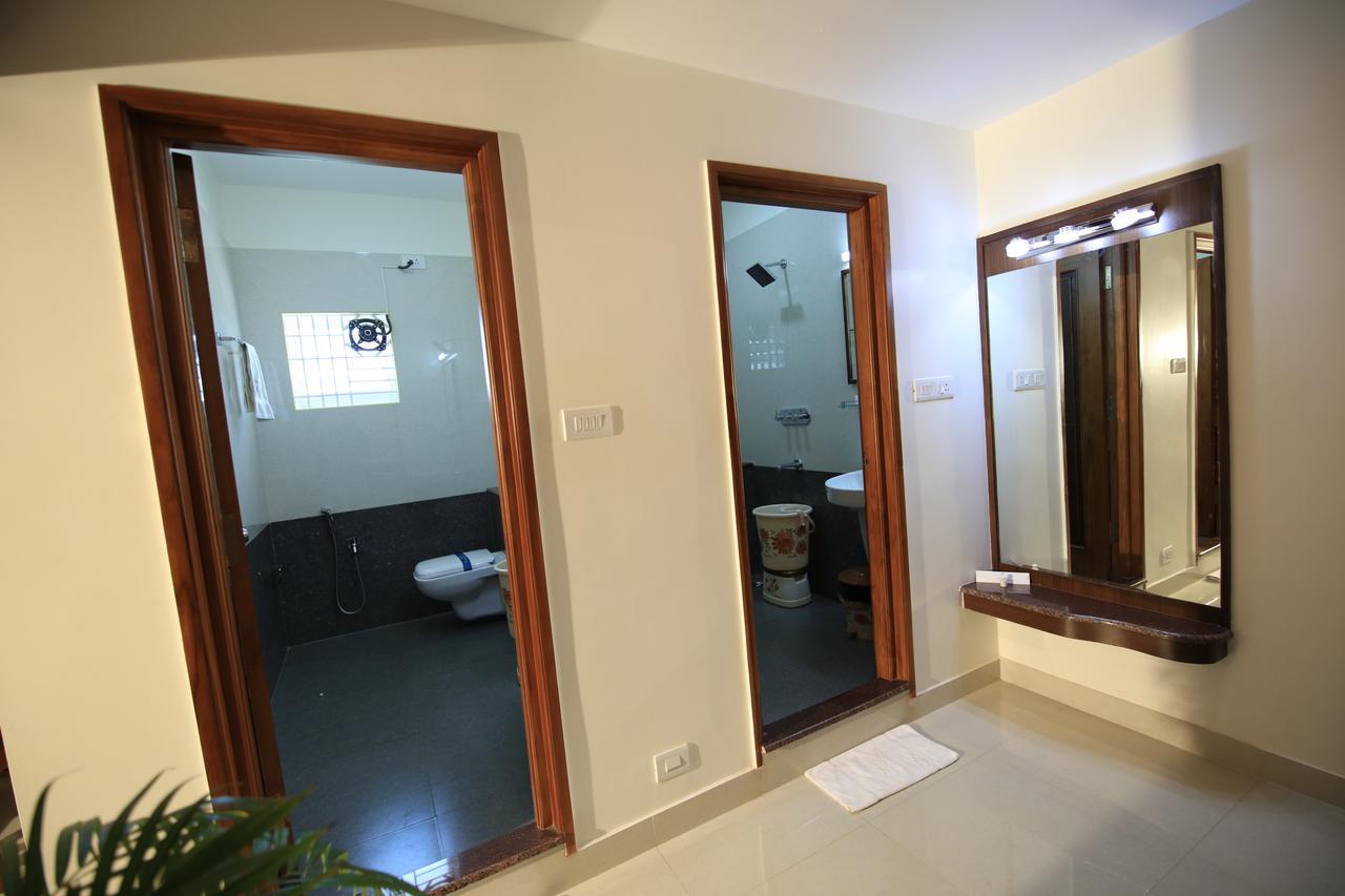 Kr Residency Hotel Kānādukāttān Buitenkant foto